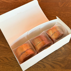 Small Victoria cake with strawberry jam